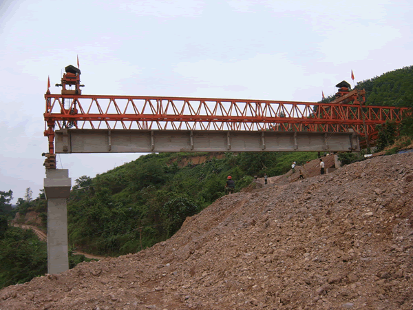 河南省中泉路桥120t桥机 120t