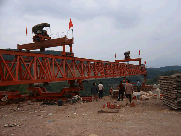 河南省中泉路桥150t桥机.. 150t