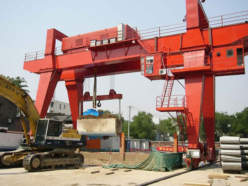 常州天宁:20t35m双梁门式起重机