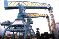 大连鹏达:港口装卸机械650t/h夹皮带粮食卸船机