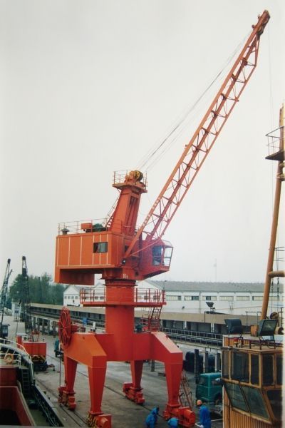 上海振达:MQ1020门座起重机 MQ1020