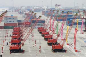 长航红光:D2LQ25港口轮胎起重机 D2LQ25