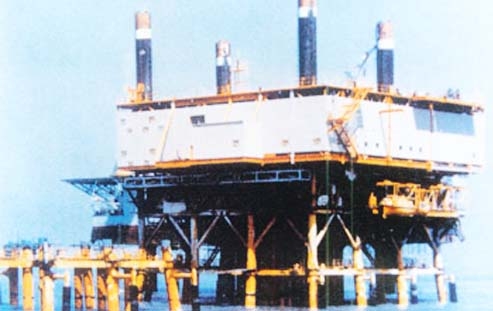 大连重工海上石油生产模块_港机网