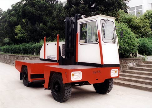镇江福马10吨侧面叉车 CCCD-10