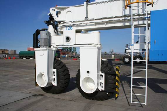 卡尔玛轮胎式集装箱龙门起重机 Kalmar E-one RTG_港机网 卡尔玛轮胎式集装箱龙门起重机 Kalmar E-one RTG_港机网