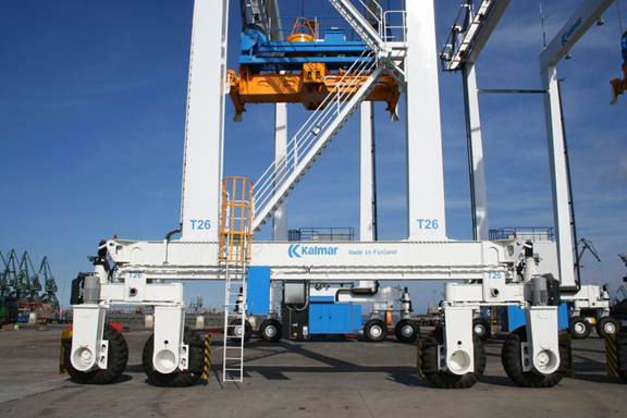 卡尔玛轮胎式集装箱龙门起重机 Kalmar E-one RTG_港机网 卡尔玛轮胎式集装箱龙门起重机 Kalmar E-one RTG_港机网