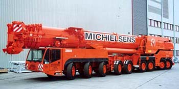 特雷克斯(Terex)(三河):全路面起重机 AC 700