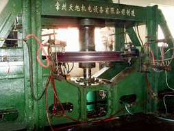 供应热轧滑轮专业生产设备（卧式） 常州天旭