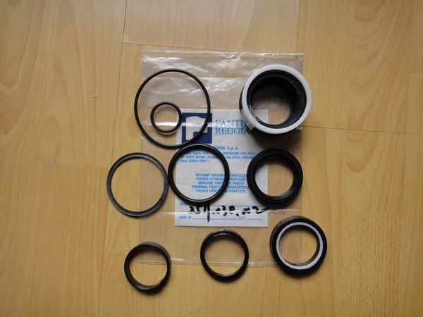 Kalmar、Fantuzzi、CVS、SMV液压油缸修理包