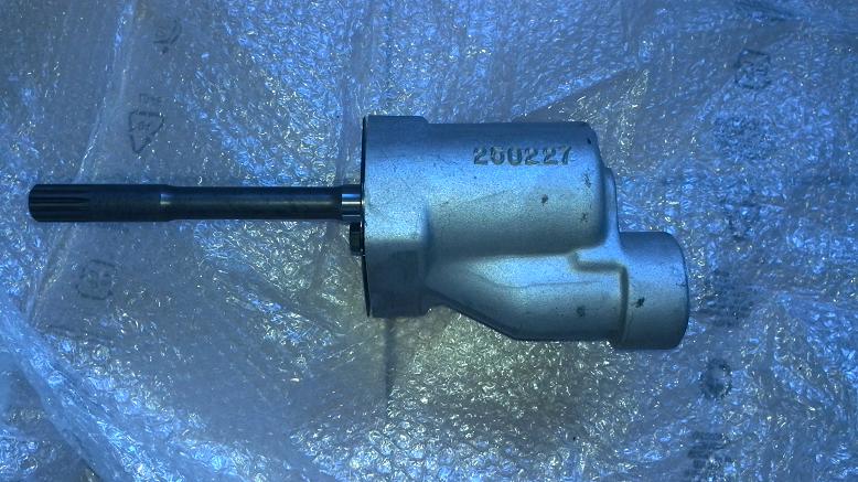 CLARK行走泵 250227