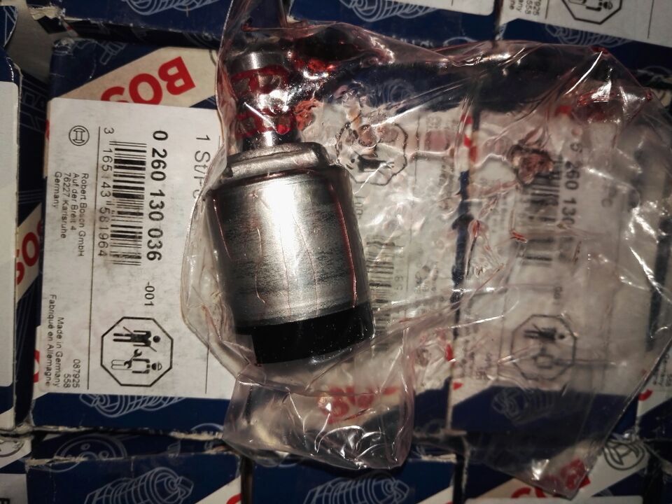 Clark变速箱电磁阀4207160，4205795 4207160,4025795