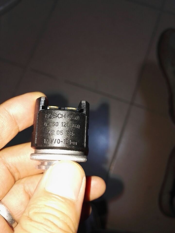 Clark变速箱电磁阀4207160，4205795 4207160,4025795